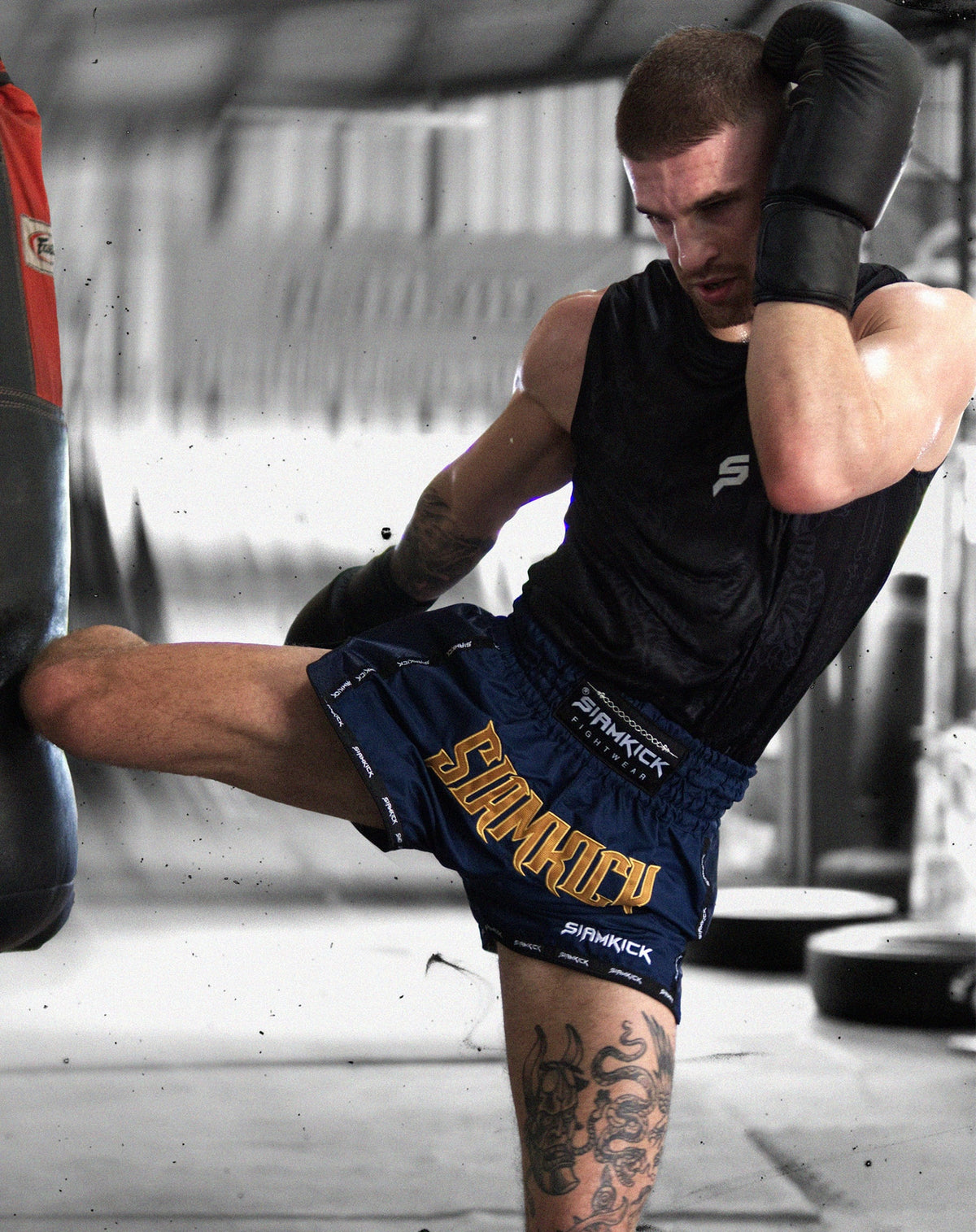 Muay-Thai-Shorts „Commander Navy“, getragen von Frank, Größe L